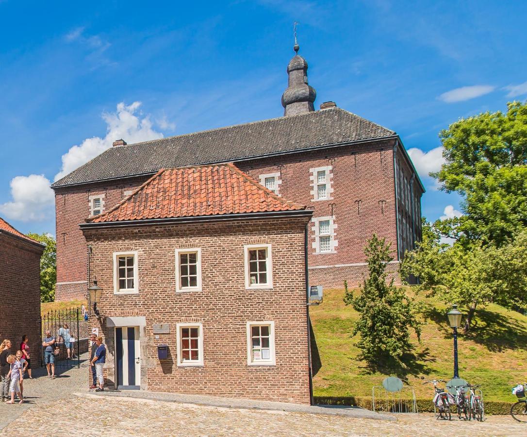 Bed and Breakfast Landgoed Kasteel Limbricht Esterno foto