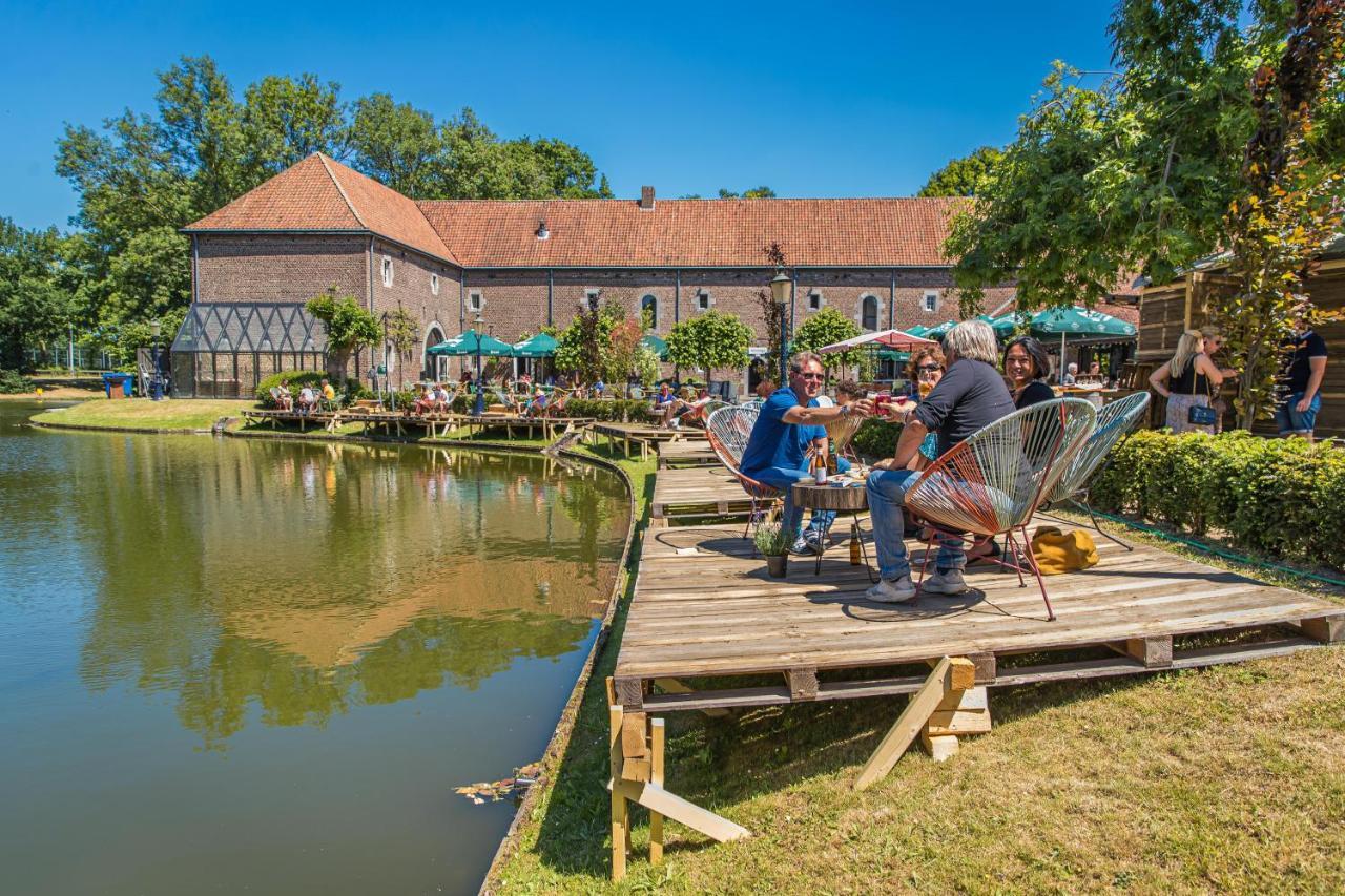 Bed and Breakfast Landgoed Kasteel Limbricht Esterno foto